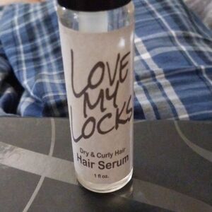 Dry and curly hair serum